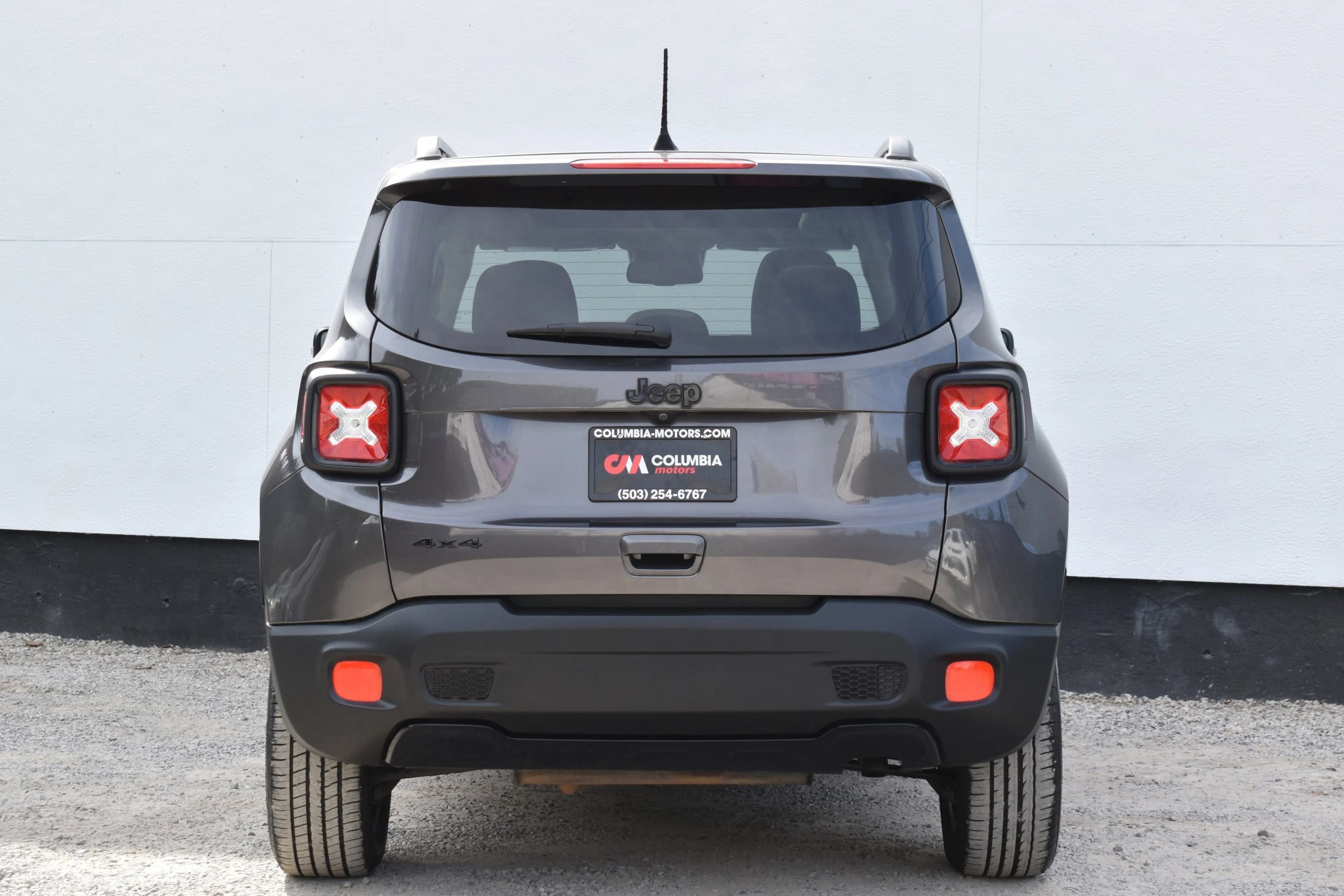 Used 2018 Jeep Renegade Altitude AWD/4WD image 4