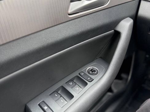 Used 2018 Hyundai Sonata Sport FWD image 25