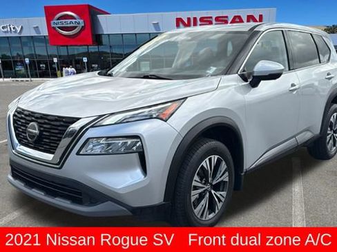 Used 2021 Nissan Rogue SV AWD/4WD image 7