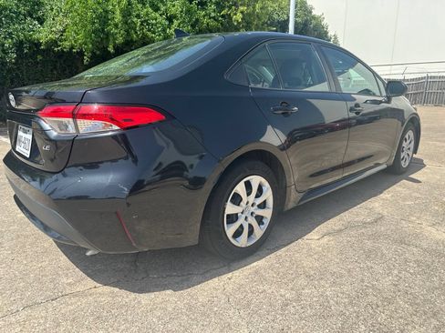 Used 2021 Toyota Corolla LE FWD image 6