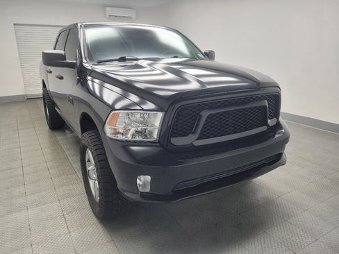 Used 2017 RAM 1500 Express AWD/4WD image 13