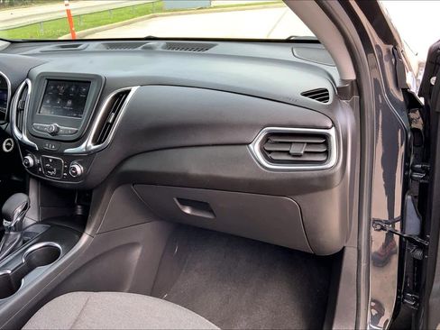 Used 2023 Chevrolet Equinox LT image 18