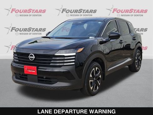 Used 2025 Nissan Kicks SV AWD/4WD image 9