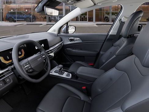 New 2026 Kia Sportage EX FWD image 17