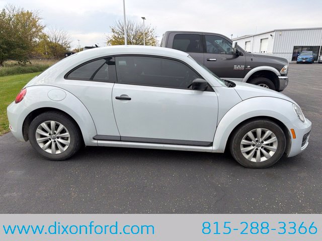 Used 2017 Volkswagen Beetle 1.8T FWD image 7