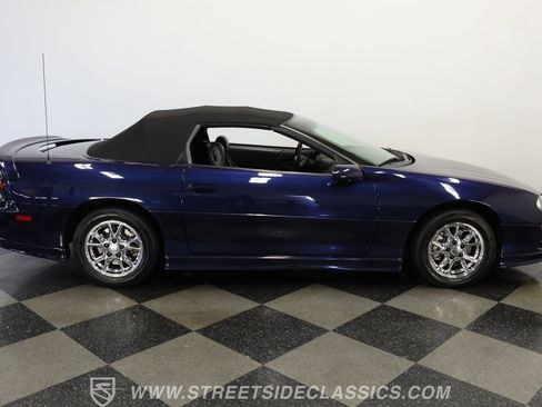 Used 2002 Chevrolet Camaro Z28 w/ Sport Appearance Pkg RWD image 13