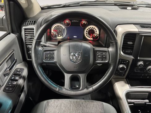 Used 2017 RAM 1500 Big Horn AWD/4WD image 12
