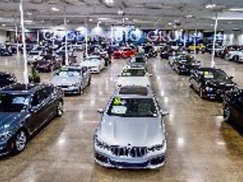 Used 2018 Acura TLX w/ Technology Package image 3