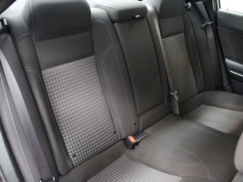 Used 2023 Dodge Charger SXT RWD image 23