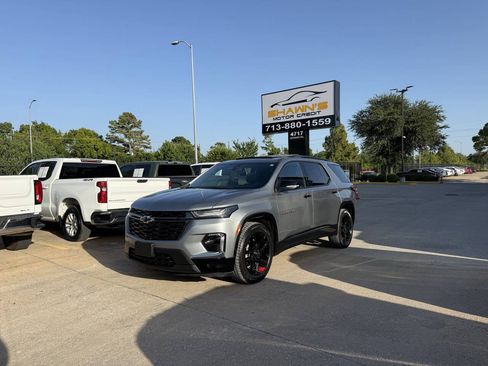 Used 2023 Chevrolet Traverse Premier w/ Redline Edition FWD image 3