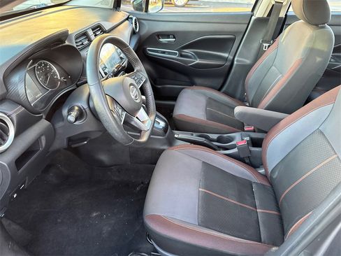 Used 2020 Nissan Versa SR image 11