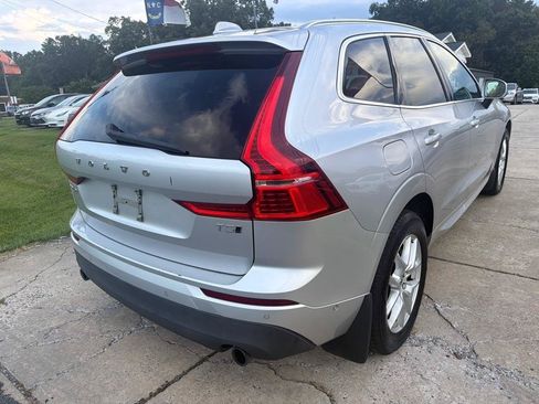 Used 2018 Volvo XC60 T5 Momentum w/ Vision Package AWD/4WD image 9