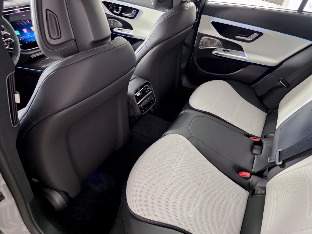New 2027 Mercedes-Benz E 53 AMG e 4MATIC Sedan image 12