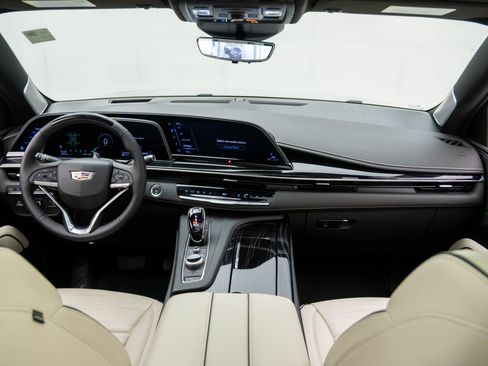 Used 2022 Cadillac Escalade ESV Sport w/ Touring Package image 12