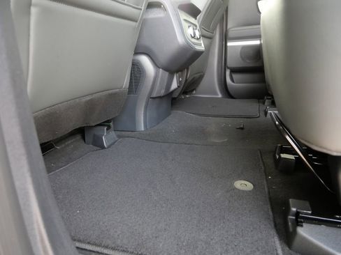 New 2026 Ford Expedition Active image 13