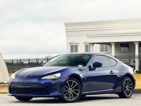 Used 2019 Toyota 86 image 1