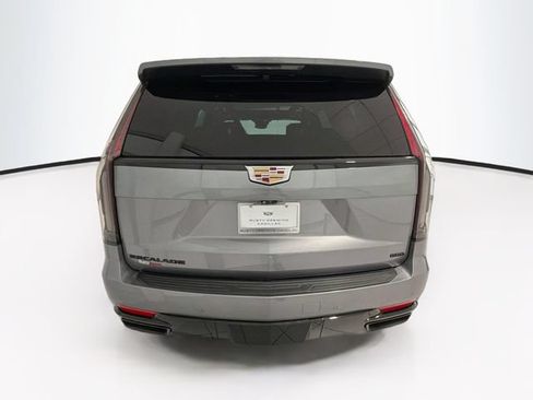 Used 2021 Cadillac Escalade Sport Platinum AWD/4WD image 5