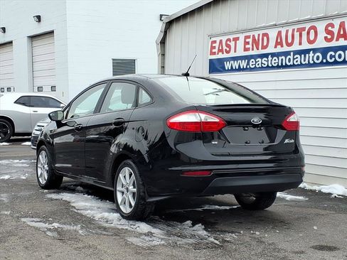 Used 2019 Ford Fiesta SE w/ Equipment Group 201A image 3