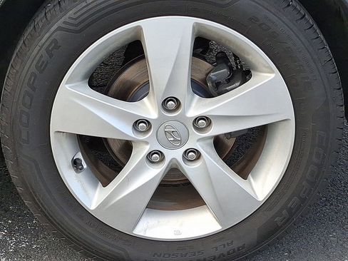 Used 2011 Hyundai Elantra GLS w/ Preferred Equipment Pkg 3 FWD image 10