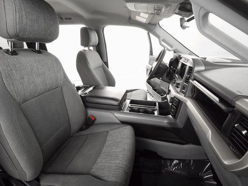 Used 2021 Ford F150 XLT w/ XTR Package image 28