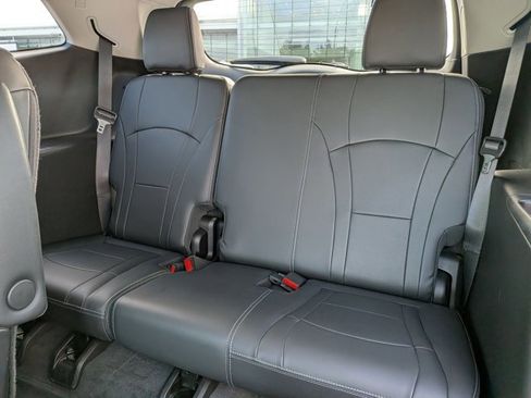 Used 2019 Buick Enclave Avenir w/ Avenir Technology Package image 13