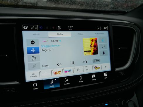 New 2026 Chrysler Pacifica Select image 14