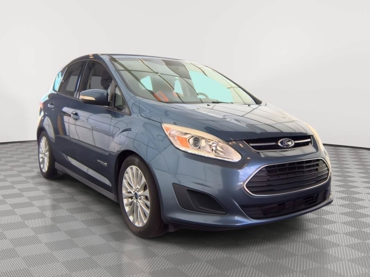 Used 2018 Ford C-MAX SE w/ Equipment Group 201A FWD image 16