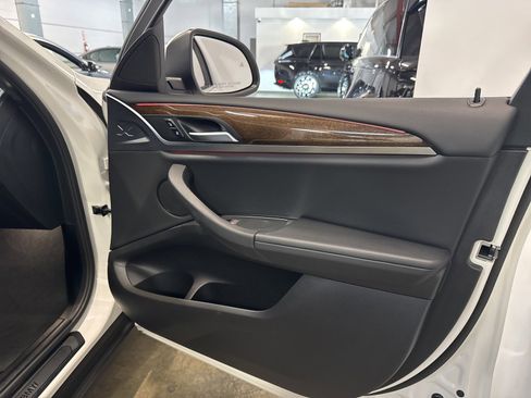 Used 2023 BMW X4 xDrive30i w/ Premium Package image 26