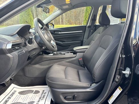 Used 2023 Nissan Altima 2.5 SV image 9