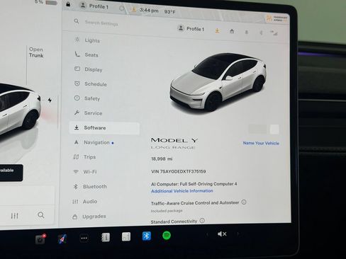 Used 2026 Tesla Model Y 2WD image 15