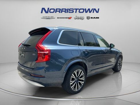 Used 2022 Volvo XC90 T5 Momentum w/ Climate Package AWD/4WD image 6