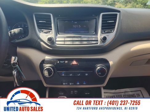 Used 2017 Hyundai Tucson SE w/ SE Popular Package 02 AWD/4WD image 14
