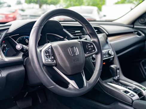Used 2020 Honda Civic EX image 14