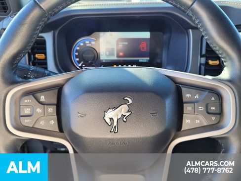 Used 2024 Ford Bronco Badlands image 25
