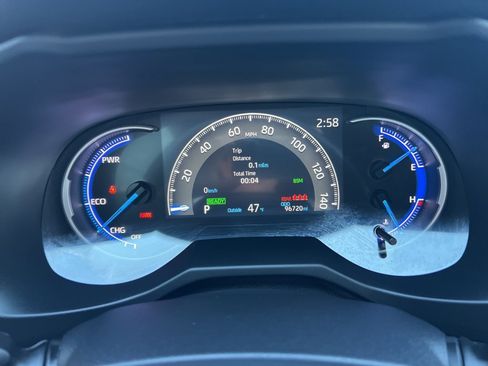 Used 2020 Toyota RAV4 XSE image 18