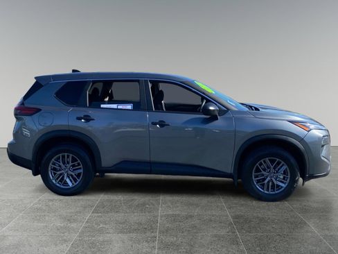 Used 2025 Nissan Rogue S FWD image 6
