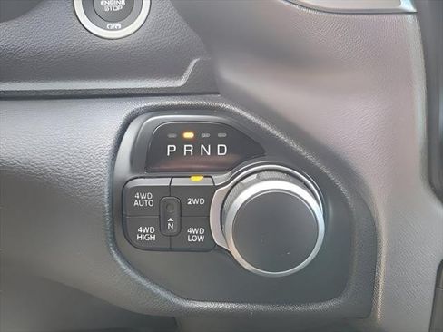 Used 2019 RAM 1500 Big Horn AWD/4WD image 5