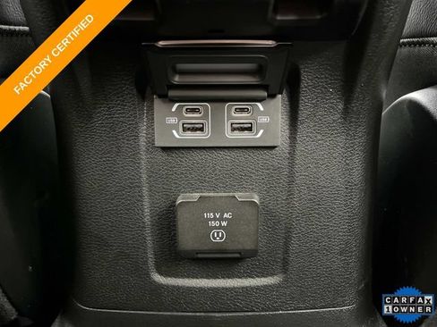 Used 2023 Jeep Wrangler Unlimited Rubicon w/ Cold Weather Group AWD/4WD image 19