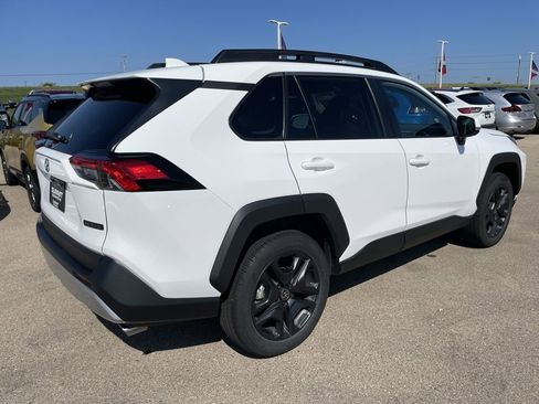 Used 2024 Toyota RAV4 Adventure image 4