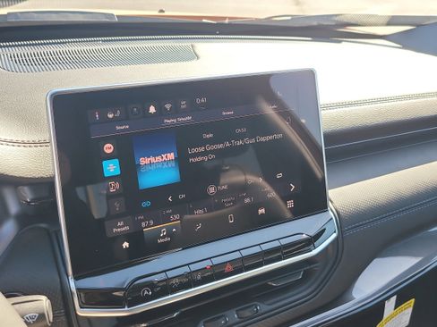 New 2026 Jeep Compass Latitude image 16