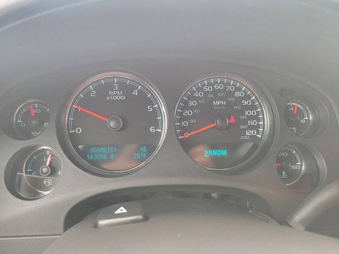 Used 2014 GMC Yukon SLT AWD/4WD image 16
