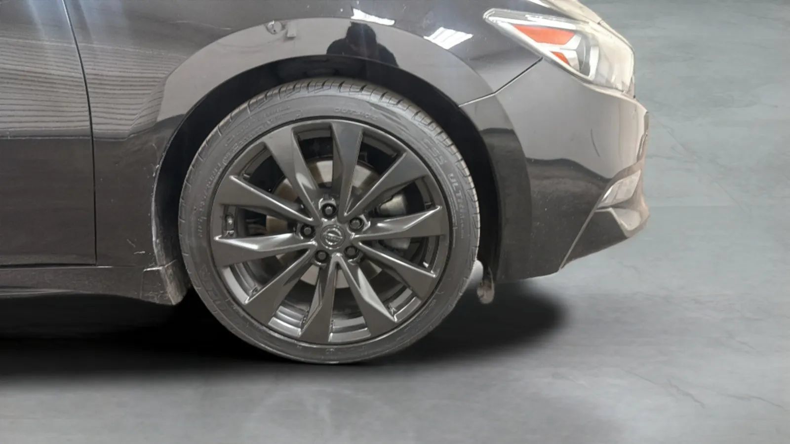 Used 2017 Nissan Maxima SR w/ Midnight Edition FWD image 26