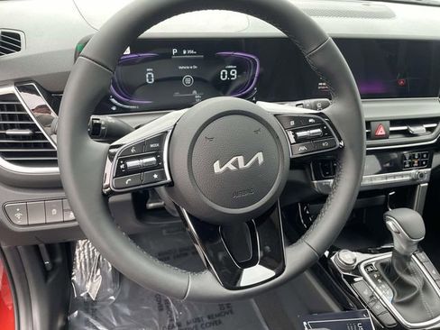 New 2026 Kia Seltos S AWD/4WD image 13