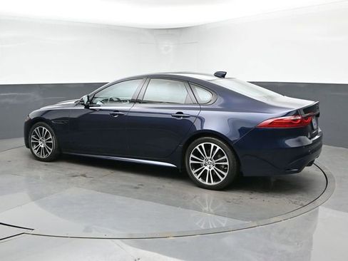 Used 2024 Jaguar XF R-Dynamic SE AWD/4WD image 7