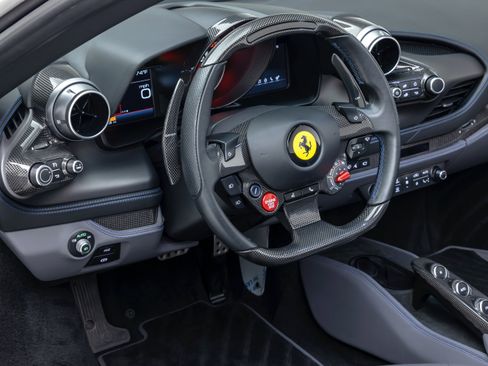 Certified 2022 Ferrari F8 Tributo RWD image 79