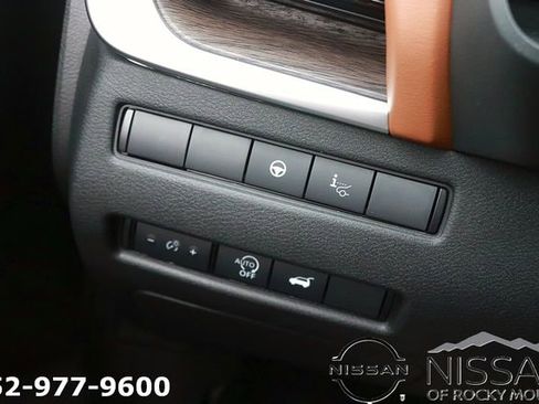 New 2026 Nissan Rogue Platinum w/ Platinum Premium Package AWD/4WD image 25