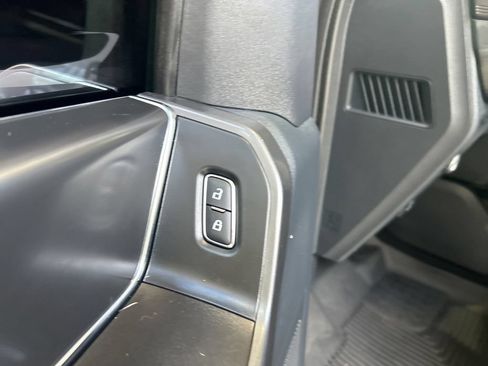 Used 2022 Ford F150 XLT w/ Equipment Group 302A High RWD image 43
