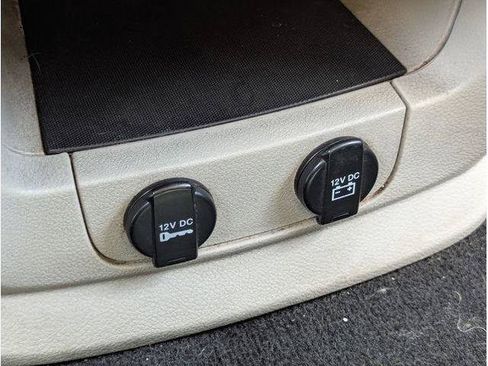Used 2013 Dodge Grand Caravan American Value Package w/ UConnect Hands-Free Group FWD image 52