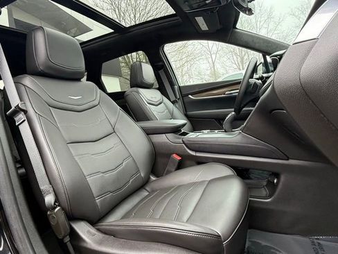 Used 2023 Cadillac XT5 Premium Luxury w/ Platinum Package AWD/4WD image 14