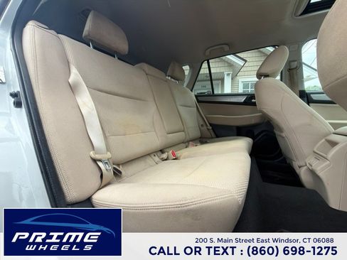 Used 2019 Subaru Outback 2.5i Premium AWD/4WD image 15